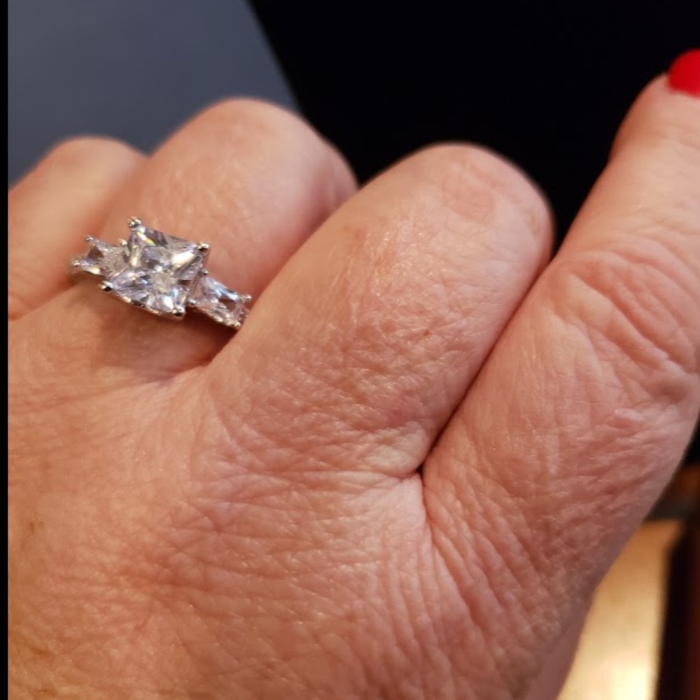 White CZ Solitaire ring in rhodium over Sterling sz 10 - Picture 3 of 3